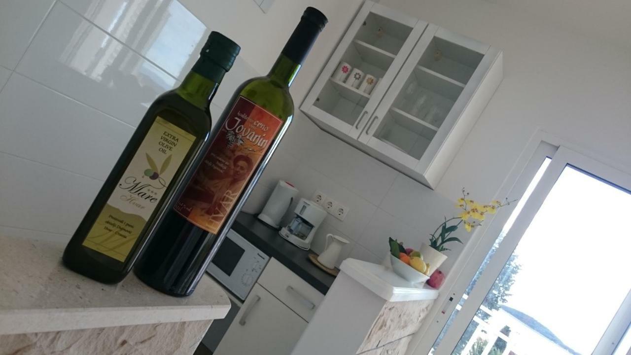 马雷公寓酒店 赫瓦尔 外观 照片